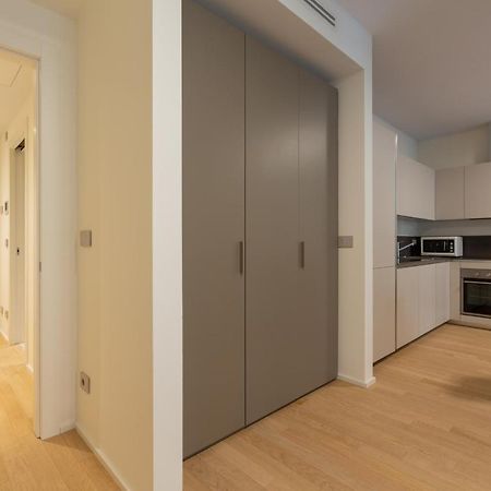 Cozy Flat With Parking Lägenhet Milano Exteriör bild